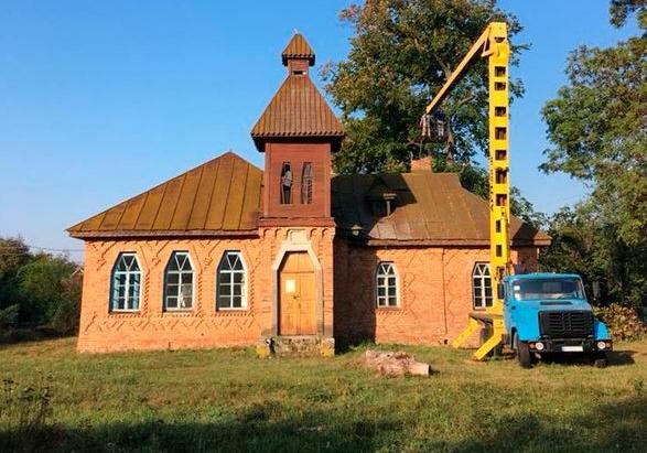 Новость - События - Сохранить историю: В Полтавской области реставрируют уникальную 100-летнюю школу