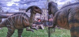 Сквер Юрського періоду: львів'яни публікують фото з динозаврами