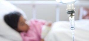 Стаціонари – не гумові: львівські лікарні переповнені хворими на кір