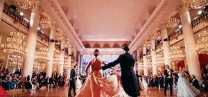 Доставай фрак и хорошие манеры: симферопольцев приглашают на бал