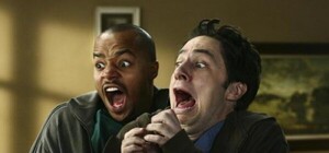 Осторожно: возле школ на Бородинском дерево утыкано шприцами