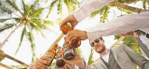 Труби горять: у Львові заборонили продавати алкоголь у кіосках