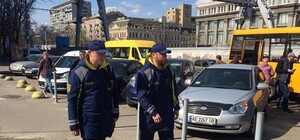 Не пугайся: у инспекторов по парковке теперь новая форма