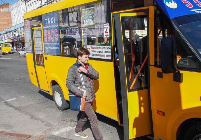 В центре Полтавы маршрутка збила пенсионера/Фото: ЗМІСТ