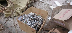 Шокирующие находки: на Парусе активисты отчистили район от мусора (фото)