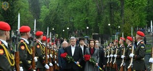 Фото, відео: Петро Порошенко з дружиною відвідали Львів