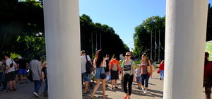 Парад подружек невесты, концерты, дискотеки: в парке Горького на выходных отметят два праздника