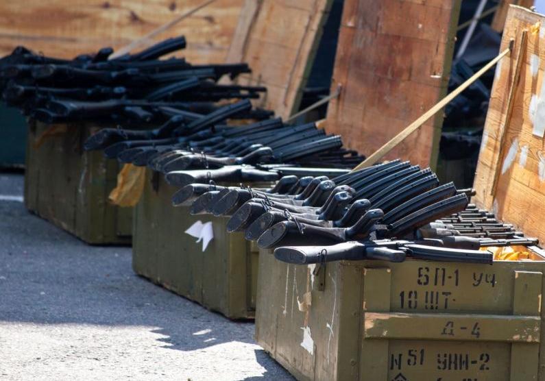 30 полтавских школ получили учебное оружие