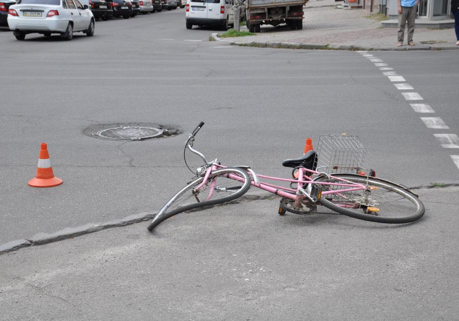 Полиция нашла водителя, который сбил 25-летнюю велосипедистку / Фото: Полтавщина