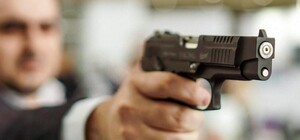 Достал пистолет из посылки: под Харьковом парень устроил стрельбу на почте