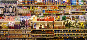 «Не покупайте слишком яркий фарш и товар, обмотанный скотчем»: продавцы городских супермаркетов поделились «магазинными хитростями» 