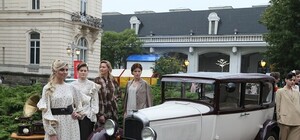 Фотофакт: львів'янам показали перше таксі довоєнного часу