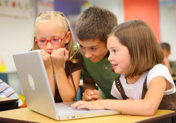 В полтавские школы проведут беспроводной интернет
