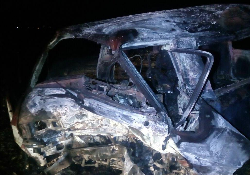 На Полтавщине столкнулись 2 автомобиля, один человек сгорел в машине