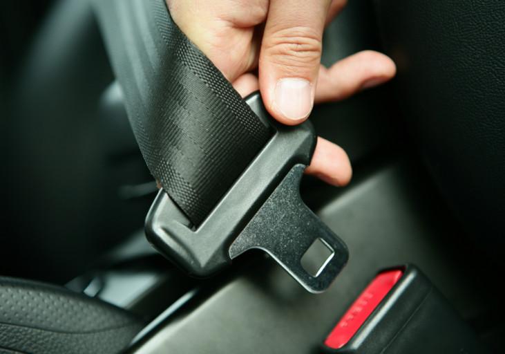Какой процент полтавчан пристегивается ремнями безопасности в автомобиле