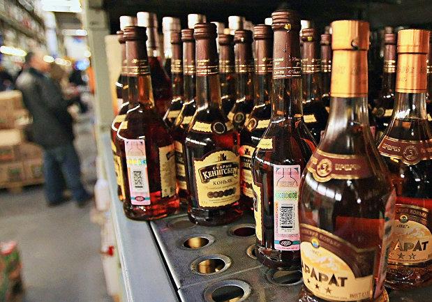 На Полтавщине в трех магазинах изьяли 12 тыс бутылок фальсифицированного алкоголя