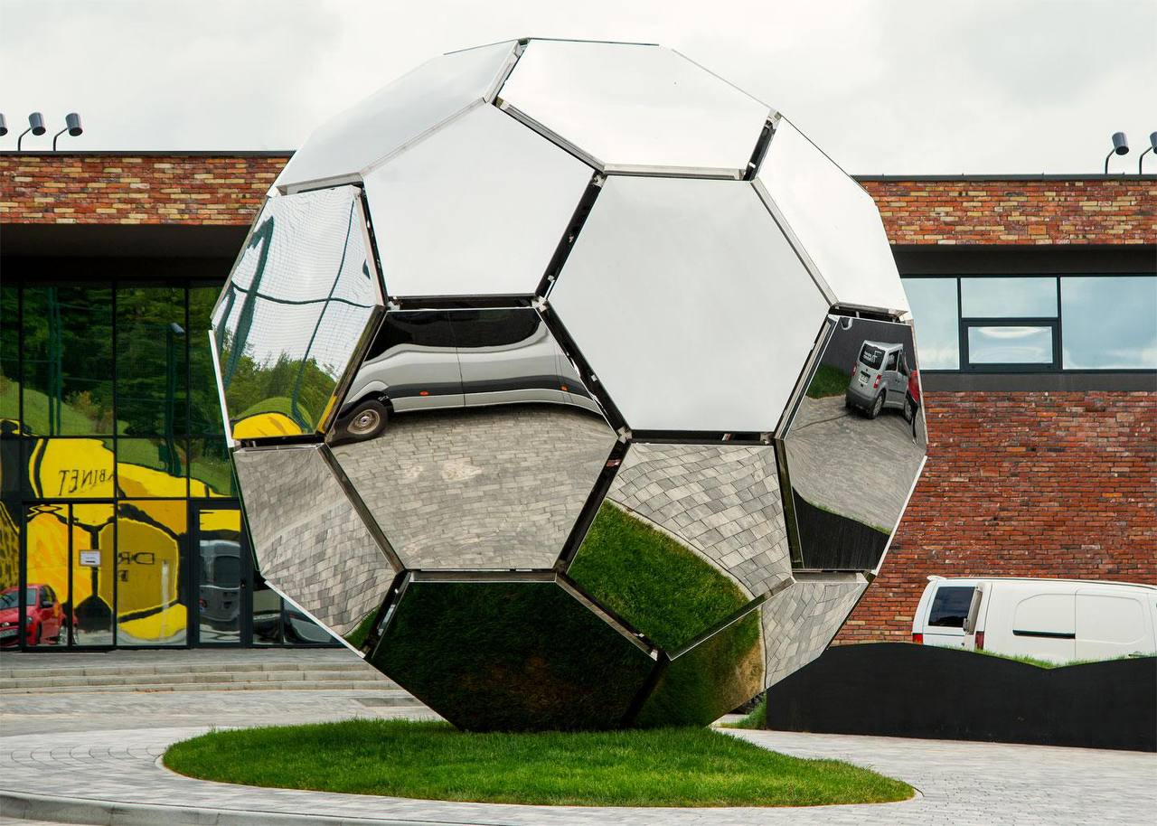 Григорій Козловський розкрив амбітні плани розвитку ФК «Рух»: будуємо майбутнє українського футболу фото 4 3