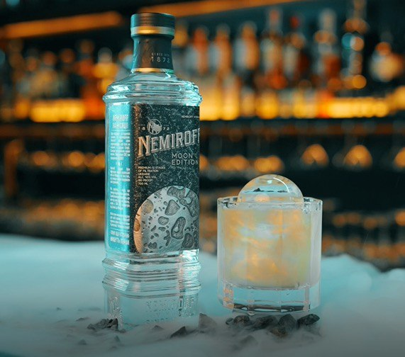 Nemiroff выпустила лимитированную серию Moon Edition, посвященную космосу.