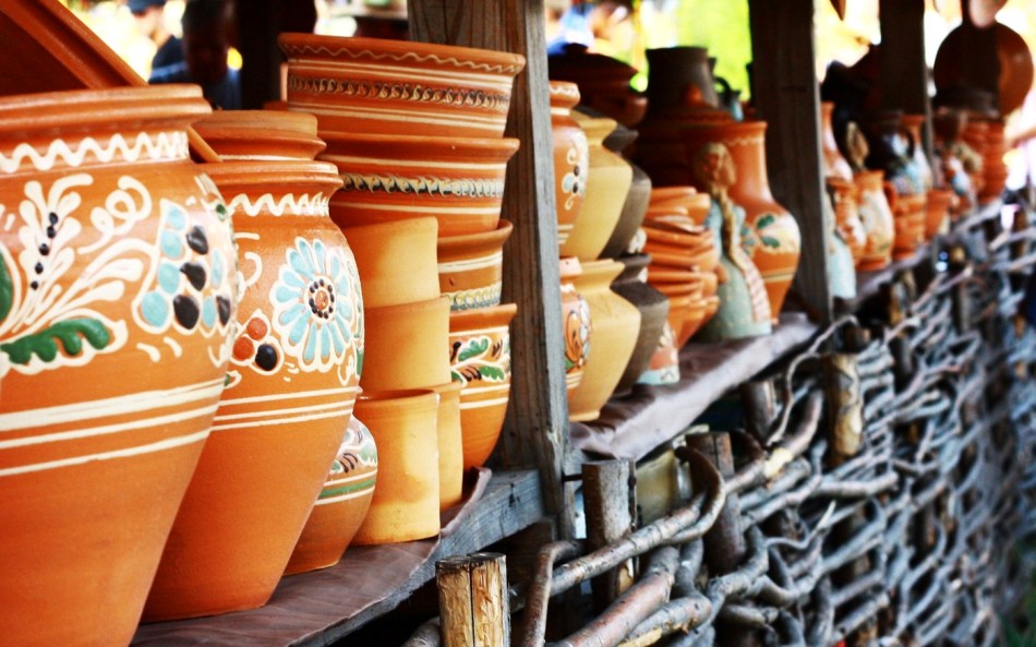 МалиБу, Опошнянские кувшины и подземелья Гадяча