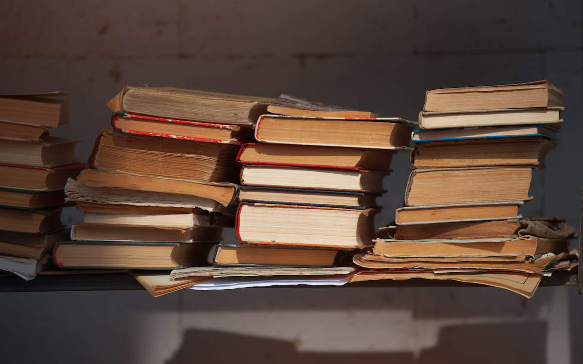 Обменяй книгу. Фото: Shutterstock