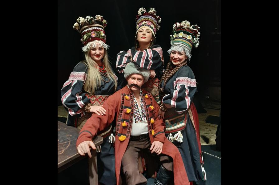 Фото: https://www.facebook.com/poltavatheatre/posts/1585107755019236