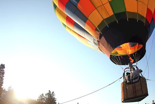 Полет на воздушном шаре. Фото: http://vostorgvpodarok.ru/