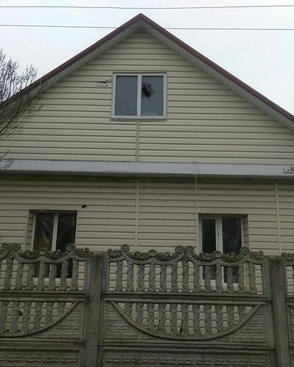 На дом депутата напали ночью