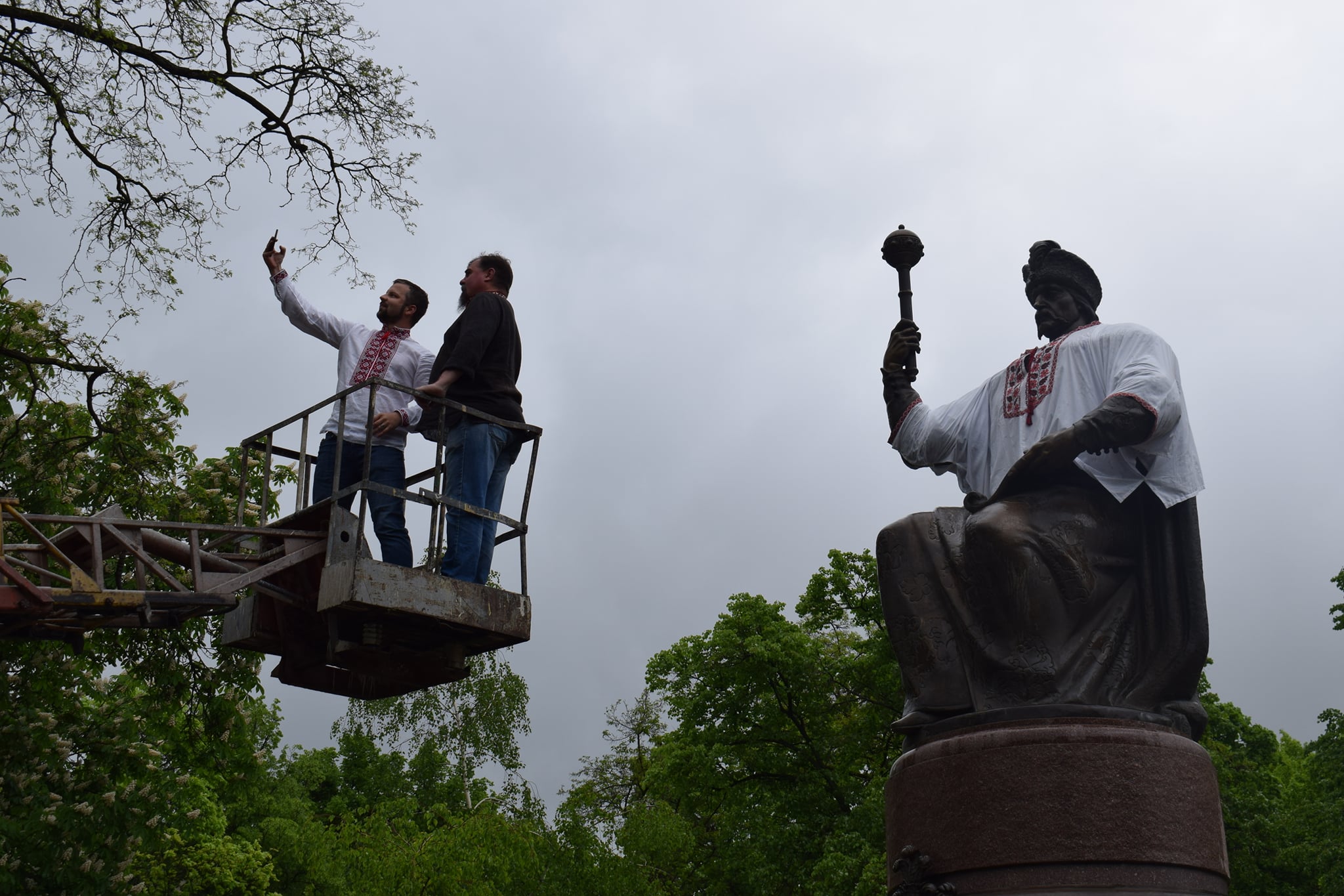 День вышиванки в Полтаве. Фото: https://www.facebook.com/profile.php?id=100041795447631