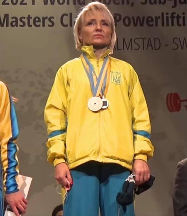 Сейчас Наталье 47 лет, она мама и бабушка. Фото: https://www.facebook.com/ukrpowerlifting/posts/267097068752571