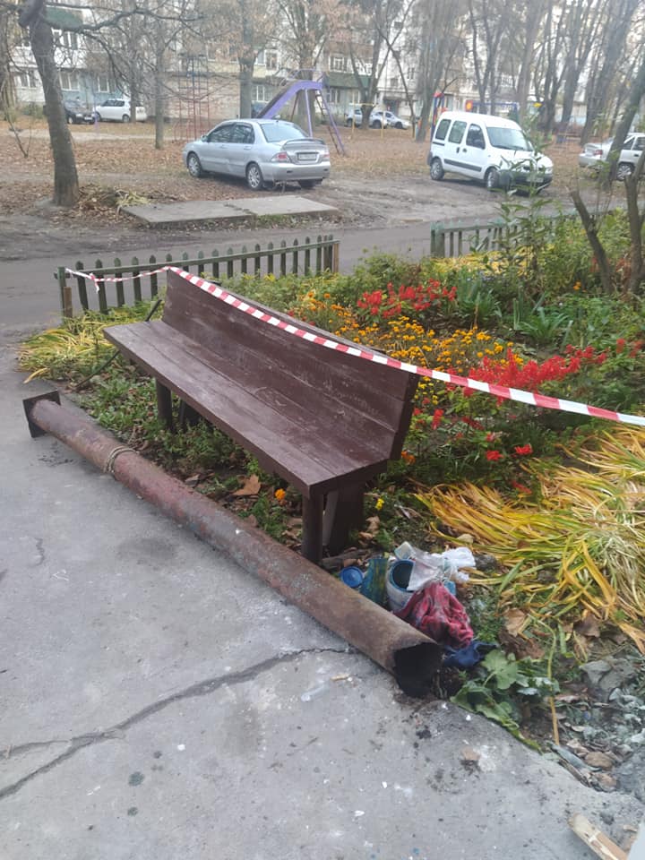 Опору срочно заменили. Фото: https://www.facebook.com/groups/vpoltave/posts/4568105686638221/