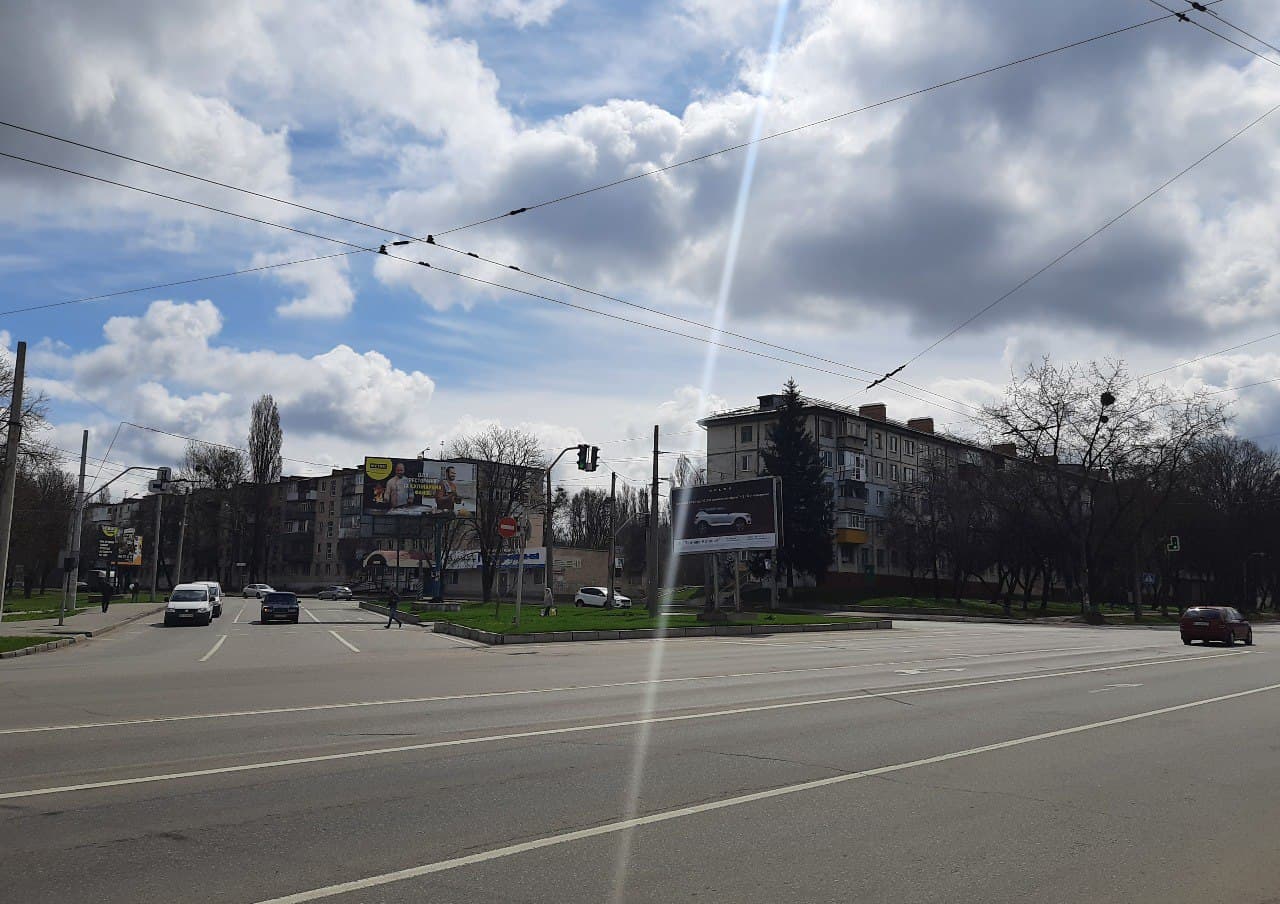 Пустые улицы Полтавы. Фото: https://t.me/transportpoltavy