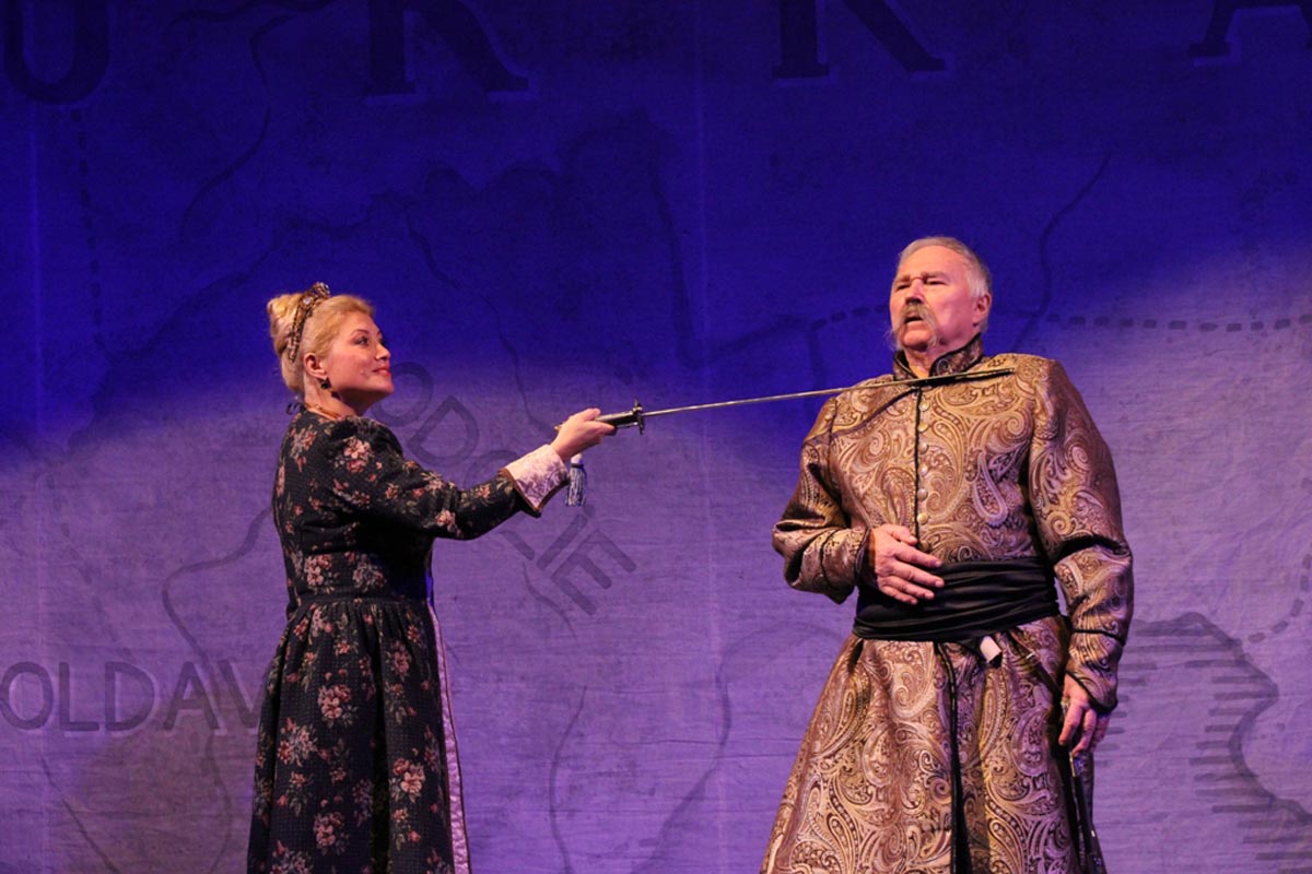 Последняя любовь Гетмана. Фото: teatr-gogolya.pl.ua