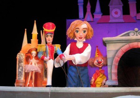 "Стойкий оловянный солдатик"