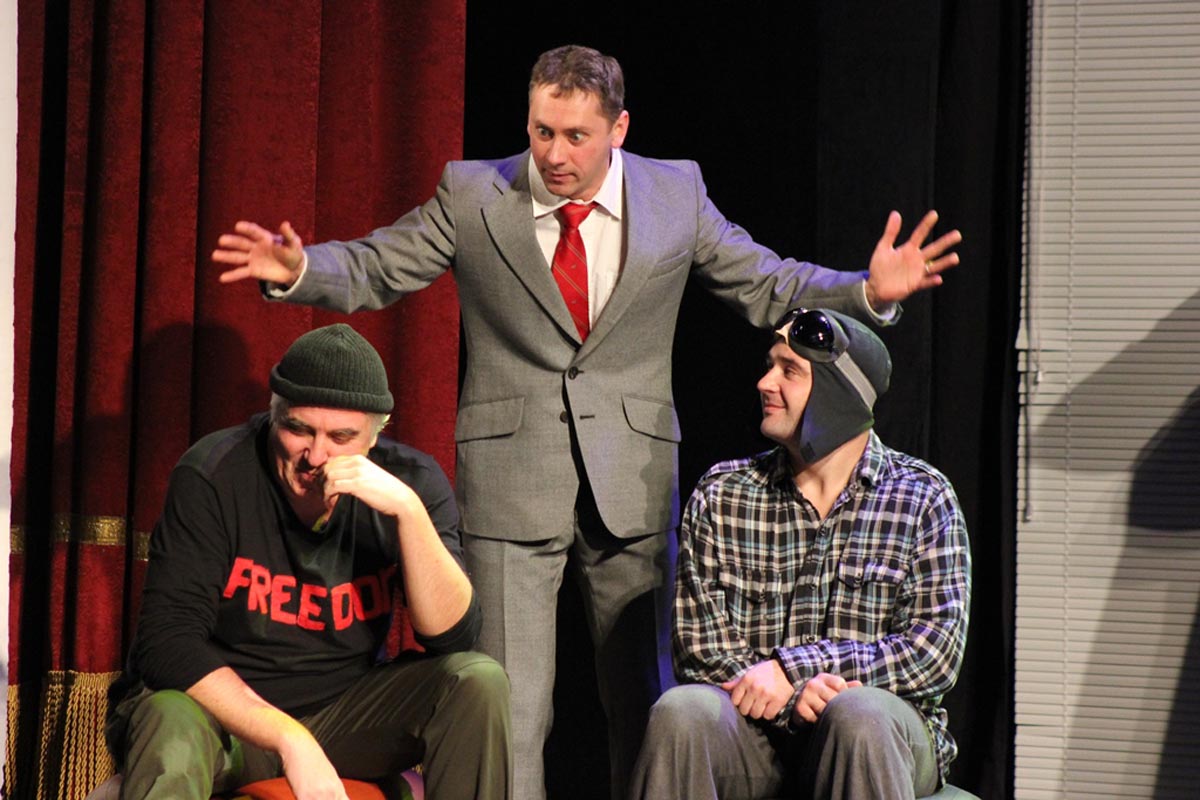 Полет над гнездом кукушки. Фото: teatr-gogolya.pl.ua