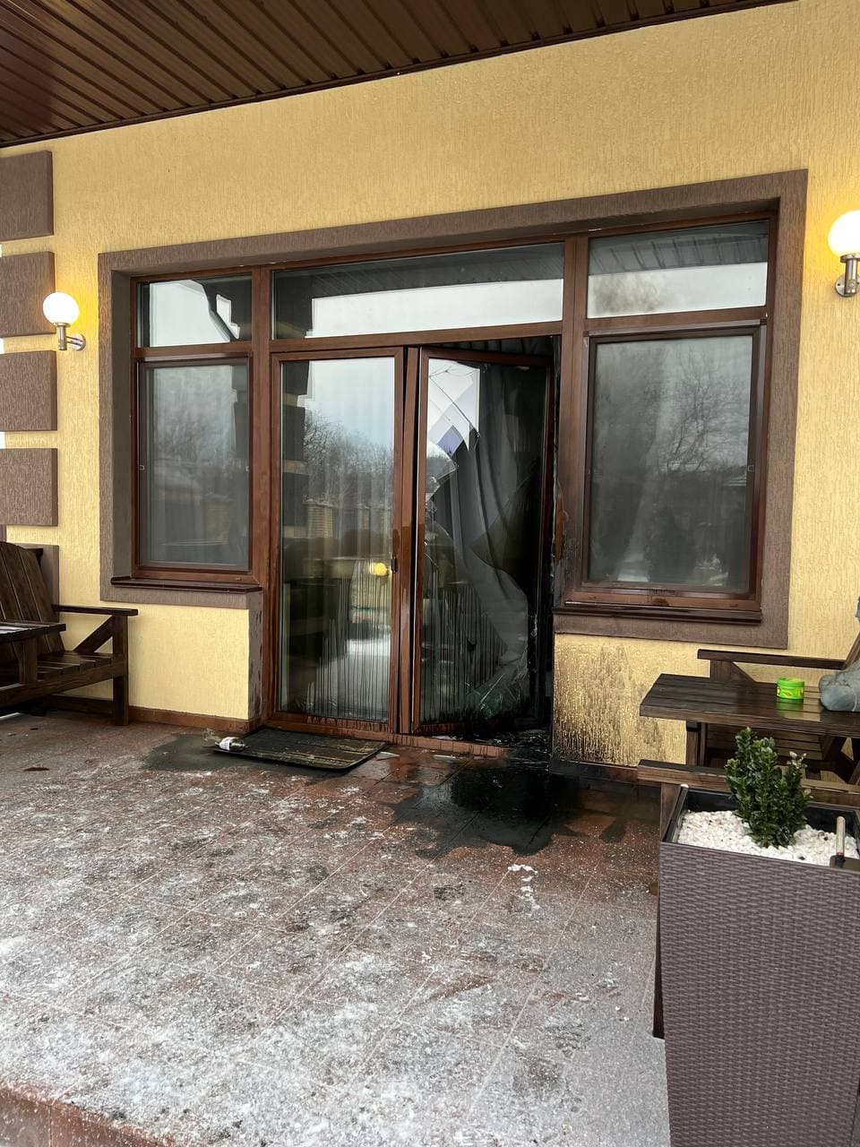 Последствия пожара в доме депутата Момонта