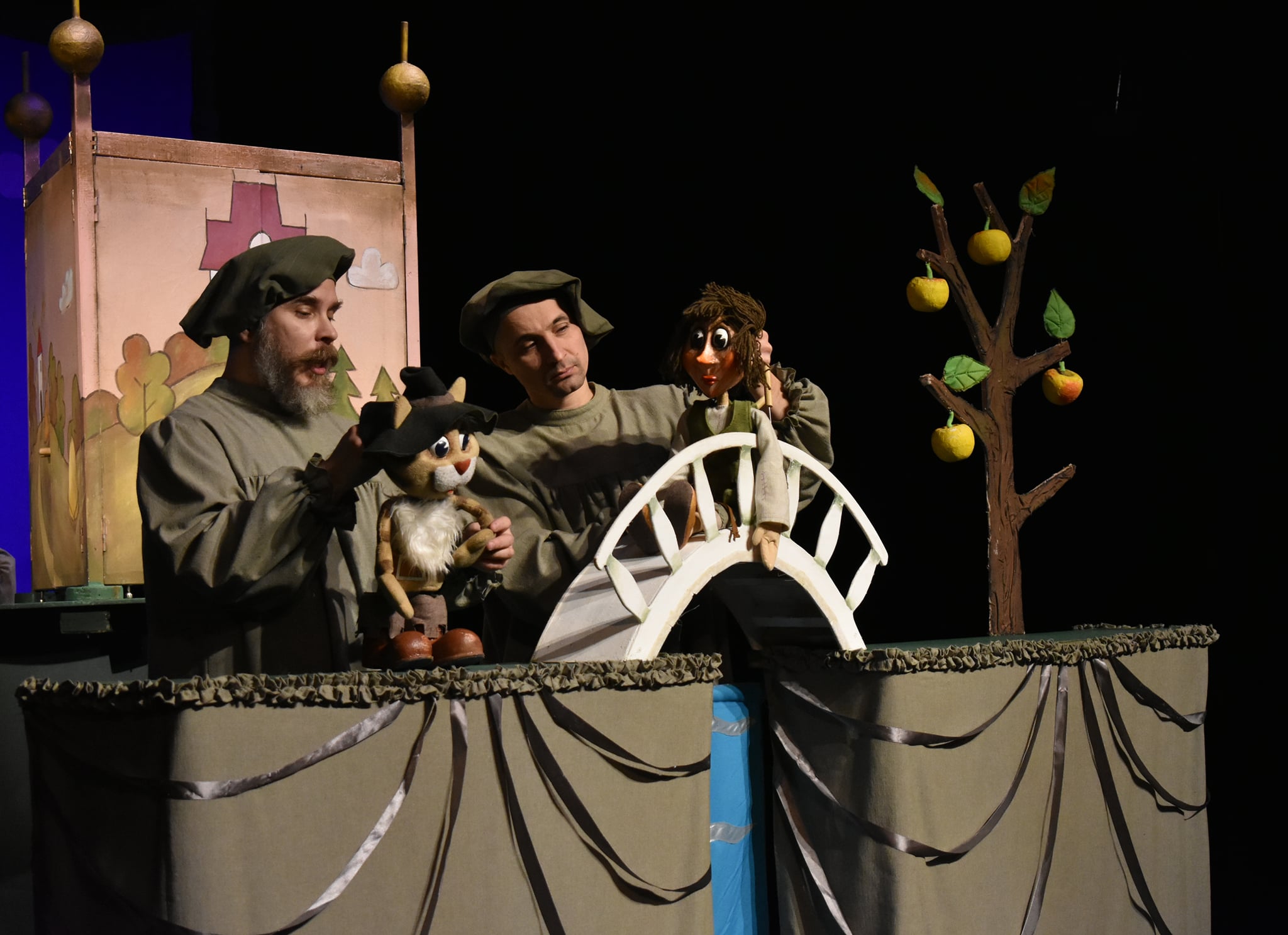 "Кот в сапогах"