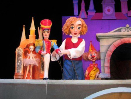 "Стойкий оловянный солдатик". Фото: https://pl-puppet.com.ua/