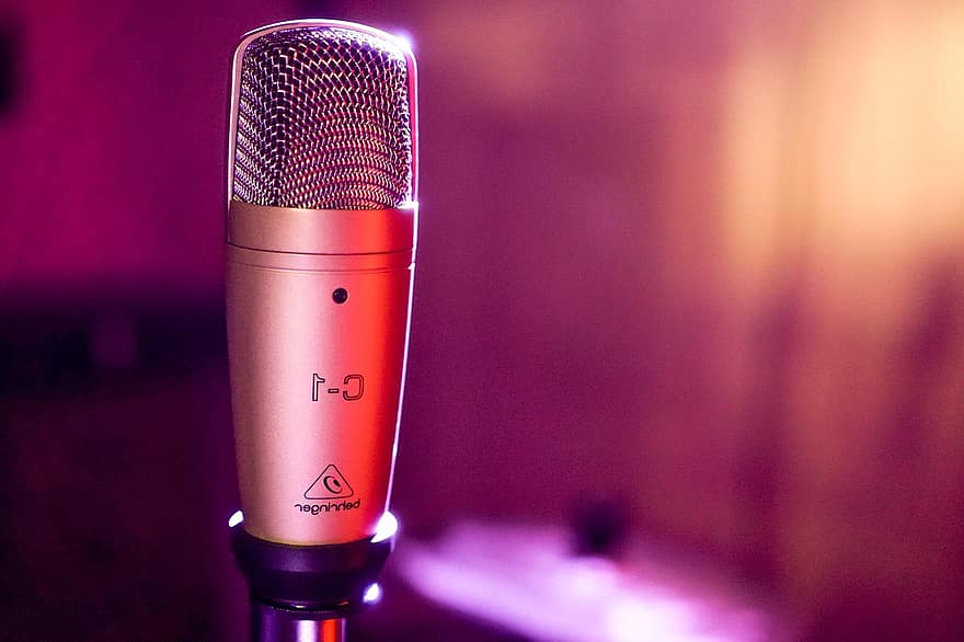 "ТРАНС-ФОРМЕР". Фото: www.pikist.com