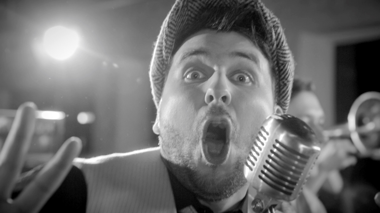 Кавер-шоу "Диско 90-х". Фото: скрин из сюжета канала DISCO BANDA