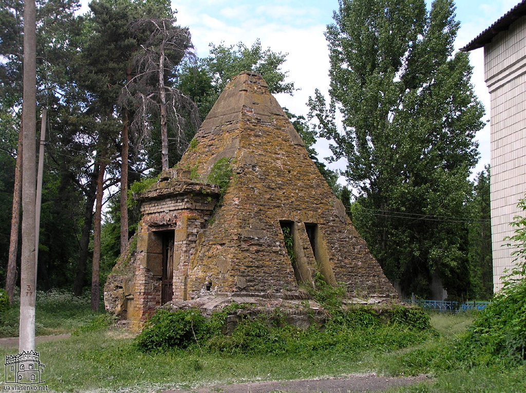 "Пирамида" в Березовой рудке