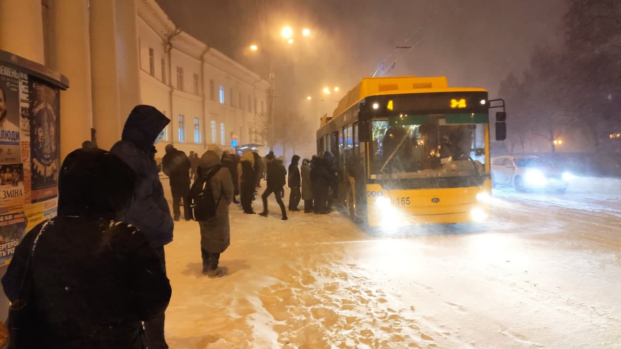 Транспортный коллапс в Полтаве 28.12.2021