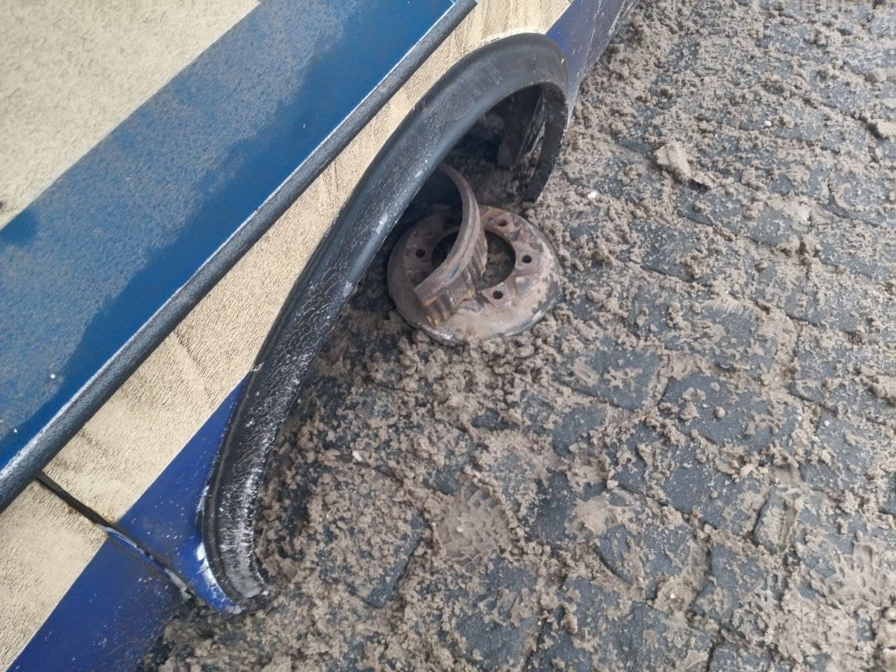 Колесо отпало на подъеме