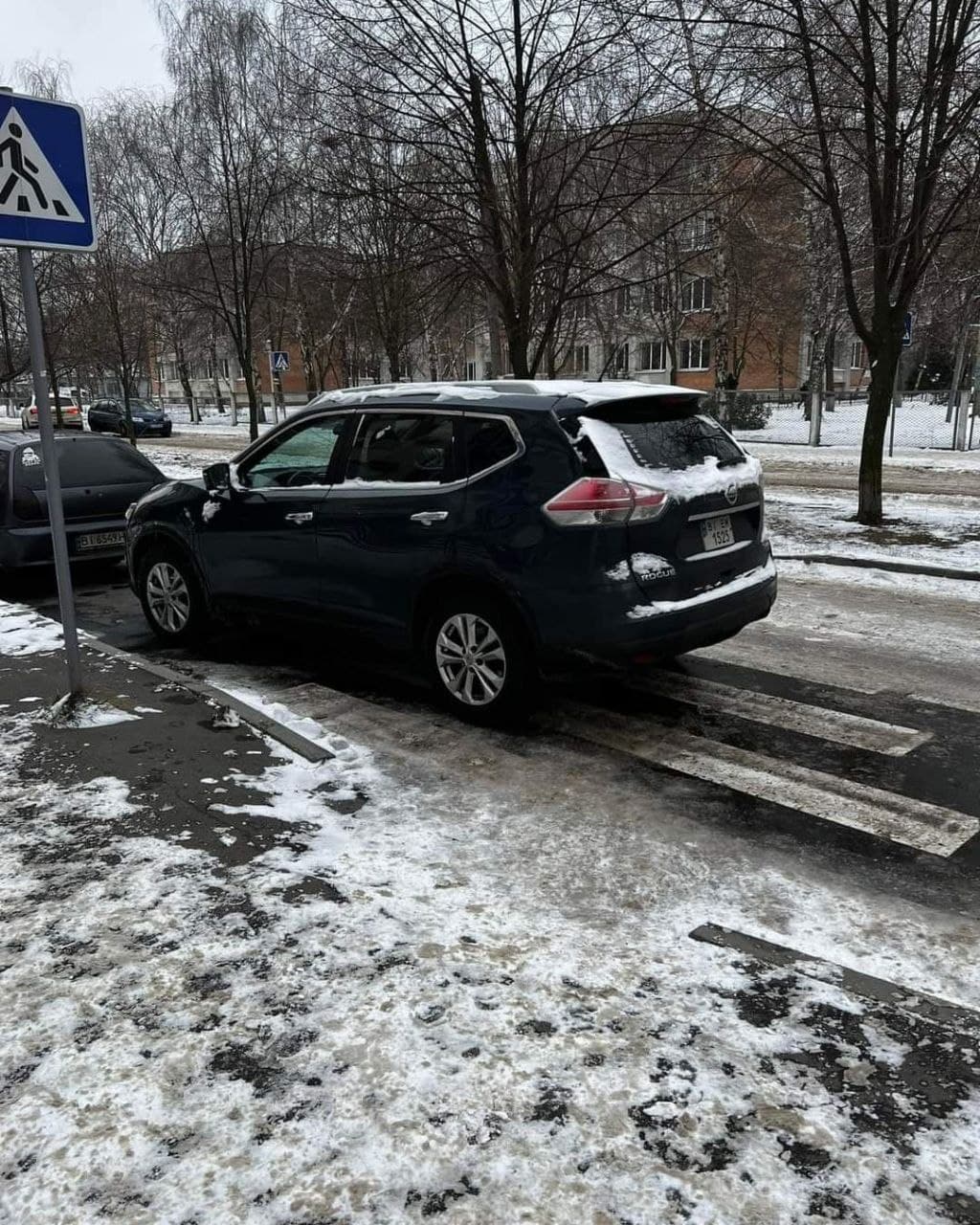 Фотоподборка плохой парковки в Полтаве в январе 2022