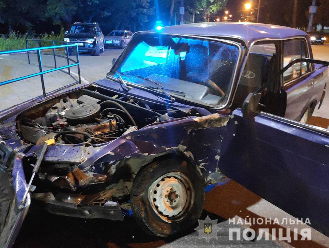 Их госпитализировали каретой скорой помощи