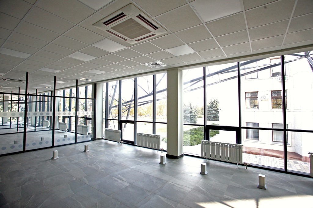 В Полтаве окончили строительство ЦНАП