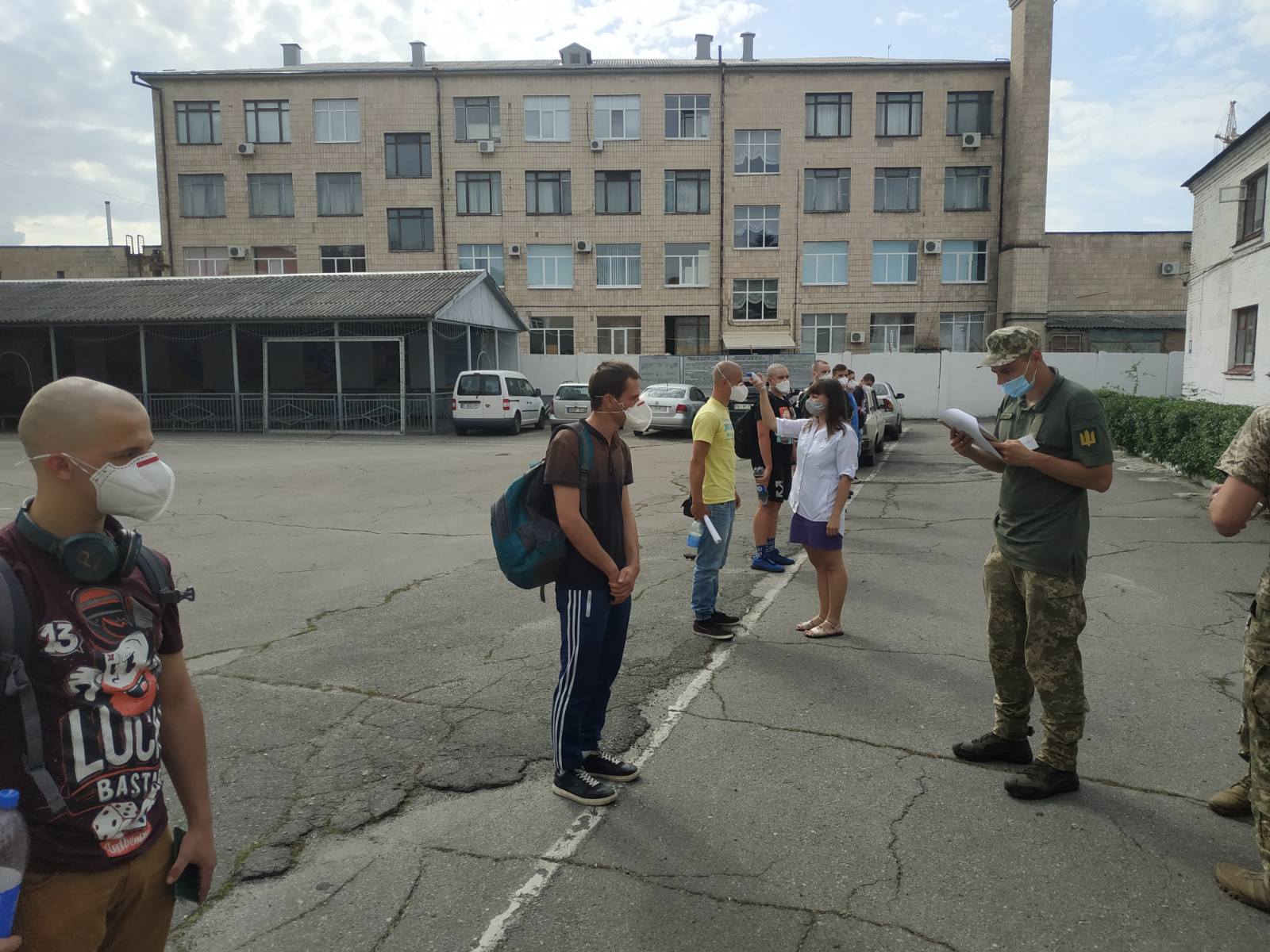 Полтавский военкомат принял первую сотню призывников