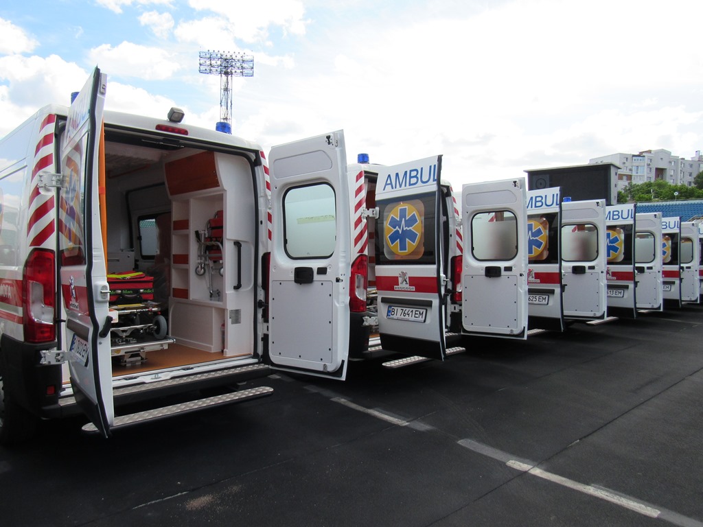 В районы Полтавской области отправляют 49 автомобилей скорой помощи