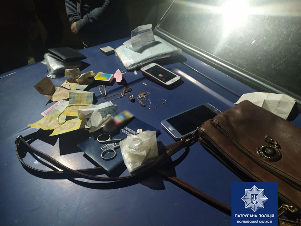 В Полтаве цыганка с ножом напала на полтавчанку