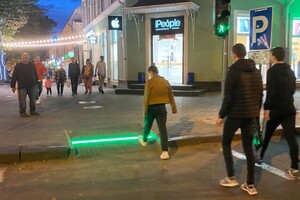 Ноу-хау: в центре Одессы появилось необычное дополнение к светофору фото 3