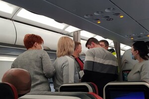 Из-за беременной иностранки: в Одесском аэропорту отменили рейс в Стамбул фото 3